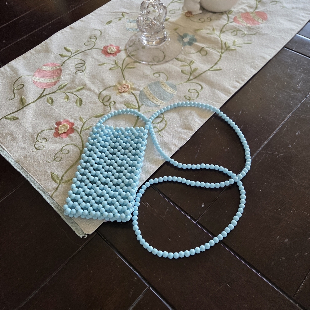 Vintage Look Newly Made Beaded Cross Body Phone Purse🐣